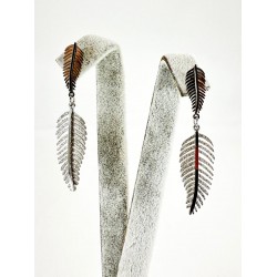 Gümüş Simli Yaprak Figürlü Küpe